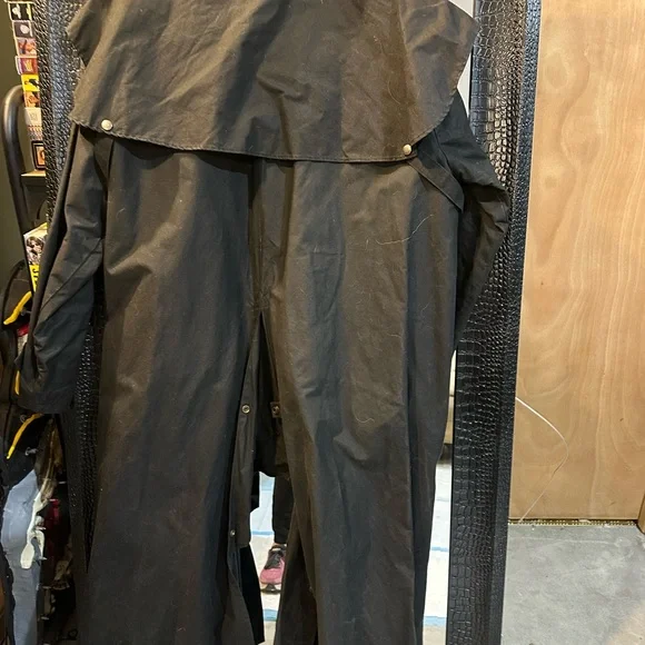 80’s Vintage Men's Black Trench Coat Size Large. - Picture 3 of 5